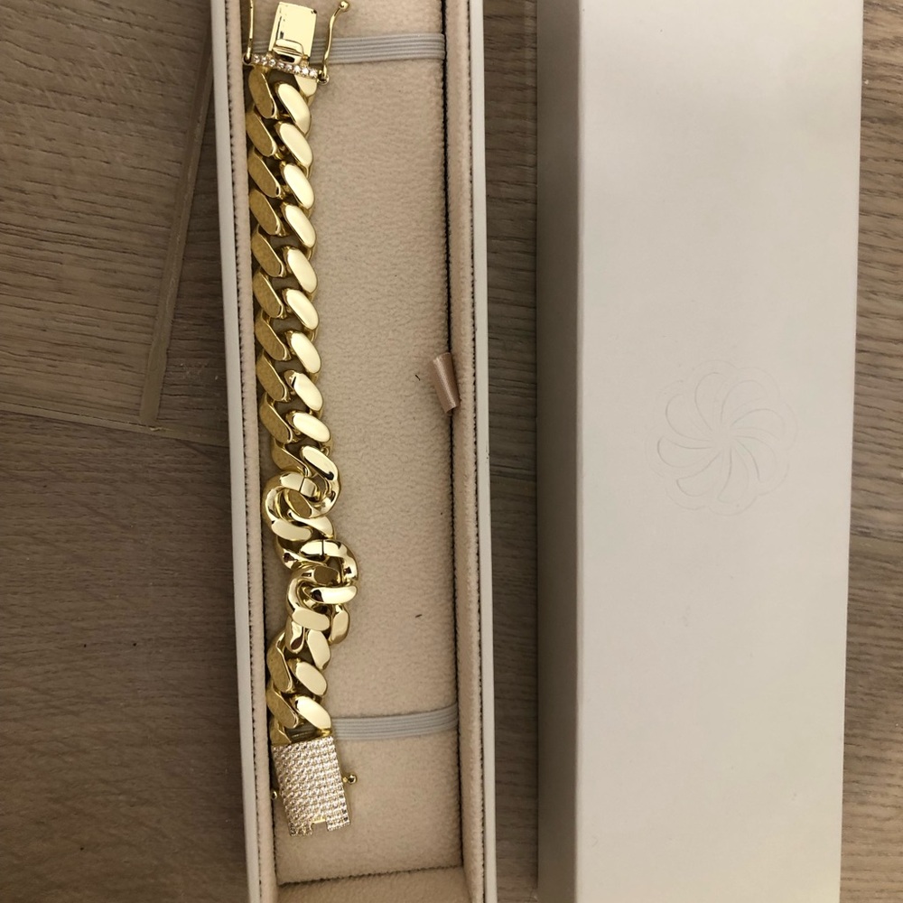 Gold icelink bracelet with stones